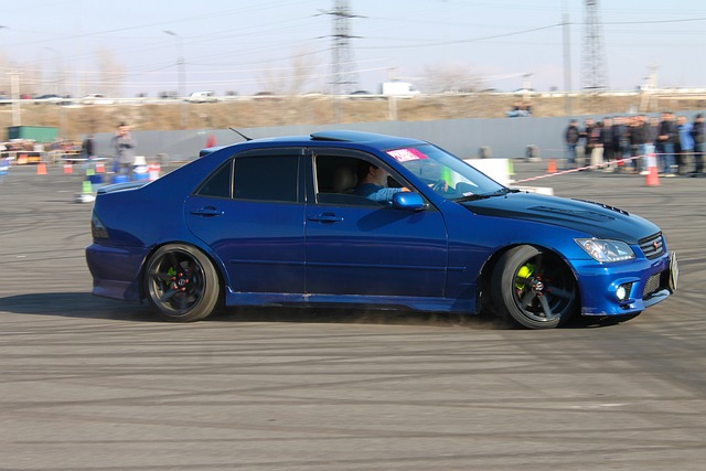 性格且能在 性格且能在